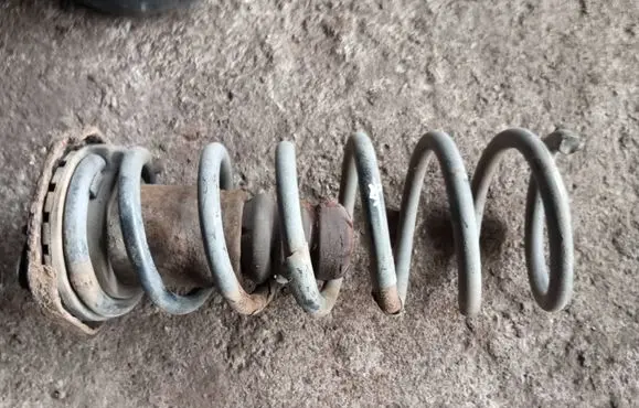 Volvo XC60 Rear coil spring