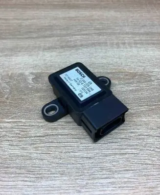 BMW 5 E39 ESP acceleration yaw rate sensor 6753694 0265005248