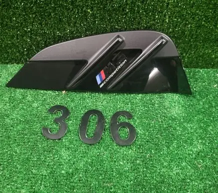 BMW 3 E90 E91 Front arch trim 2469620