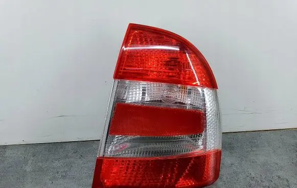 Skoda Superb B5 (3U) Rear/tail lights 08-665-1906R
