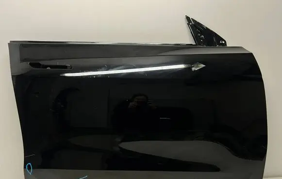 Tesla Model Y Front door 1493538-00-D
