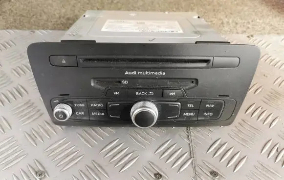 Audi A1 Radio/CD/DVD/GPS head unit 8X0035183E
