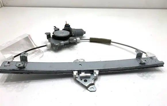 Nissan Juke I F15 Front door window regulator with motor 