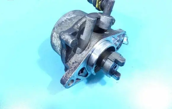 Opel Corsa D Vacuum pump IMPRK1257498