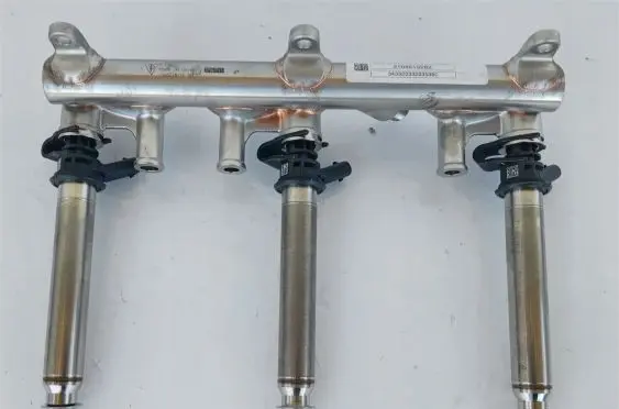 Porsche 718 Cayman 982 982c Fuel injector 0PB128615B