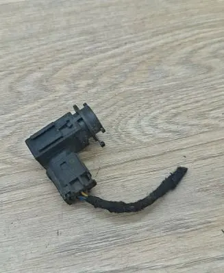 Volvo V70 Air quality sensor 30676344