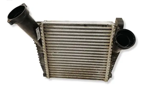 Volkswagen Touareg II Intercooler radiator 7L6145803D S5027002