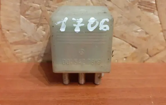 Mercedes-Benz C W202 Other relay 1706 0015427819