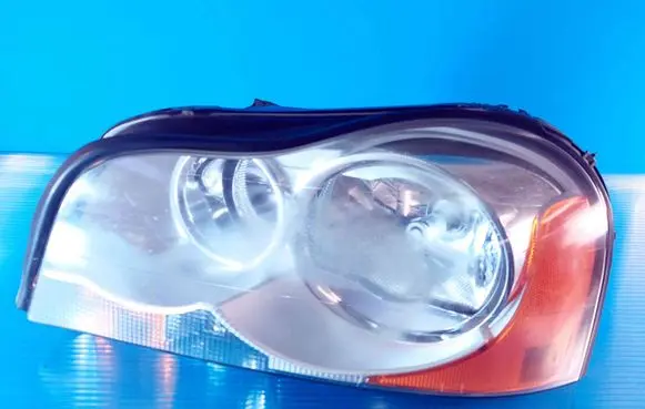 Volvo XC90 Headlight/headlamp 8620859 89007593