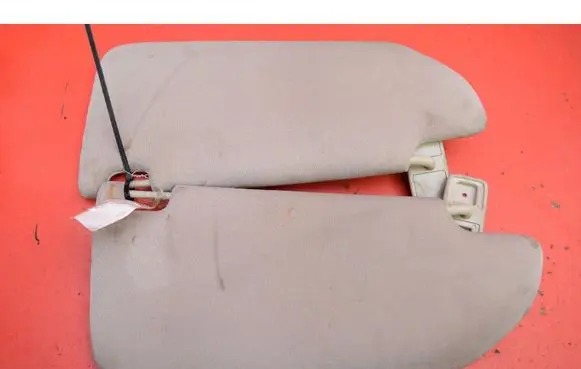 Volvo V70 Sun visor 
