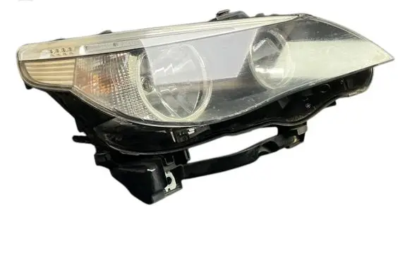 BMW 5 E60 E61 Headlight/headlamp 15872200