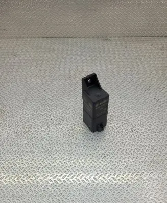 Jaguar XE Glow plug pre-heat relay FX23189E2AC
