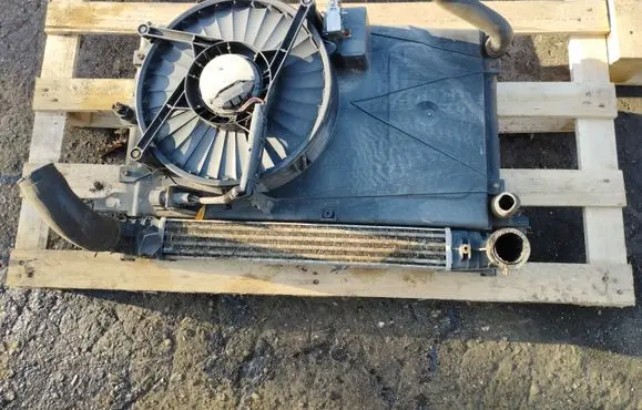 Volkswagen Sharan Radiator support slam panel