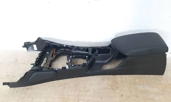 BMW 2 F22 F23 Center console 