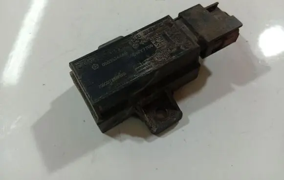 Chrysler Sebring (JS) Tire pressure sensor 05033344AB