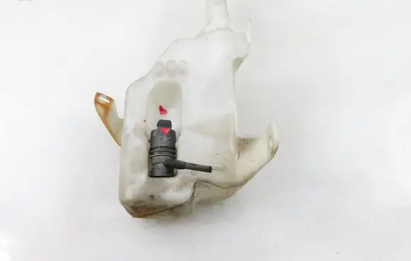 Opel Vectra C Windshield washer fluid reservoir/tank