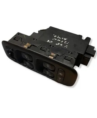 Volvo XC70 Electric window control switch 30739980