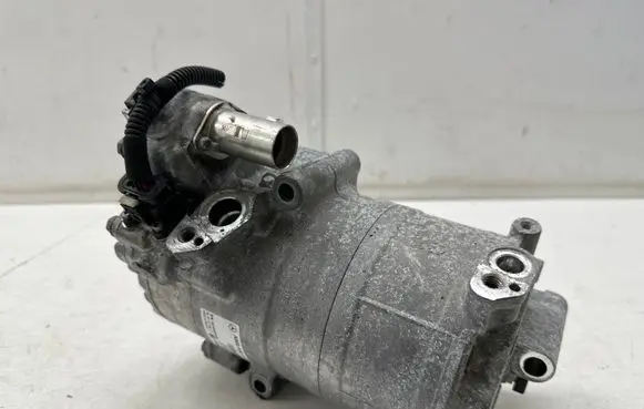 Mercedes-Benz A W177 Air conditioning (A/C) compressor (pump) A0008302201