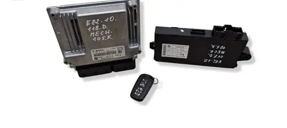 BMW 1 E82 E88 Engine ECU kit and lock set 8512499 61.35-9237047-01 61359237047