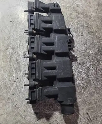 Ford Mondeo Mk III Intake manifold N8U4A