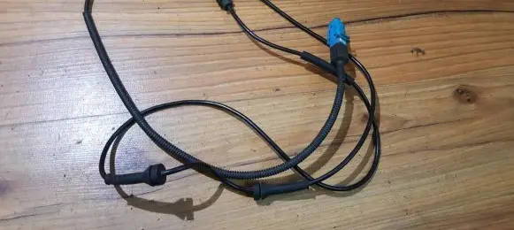 Citroen C5 ABS brake wheel speed sensor 9641117080