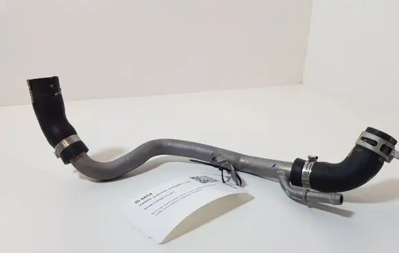Nissan Qashqai J12 Engine coolant pipe/hose 210473907R