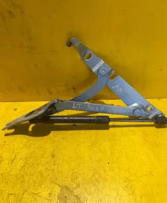 Audi A4 S4 B6 8E 8H Tailgate/trunk/boot hinge 8H0027301