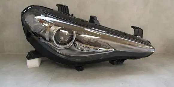 Alfa Romeo Giulia Headlight/headlamp 50564095