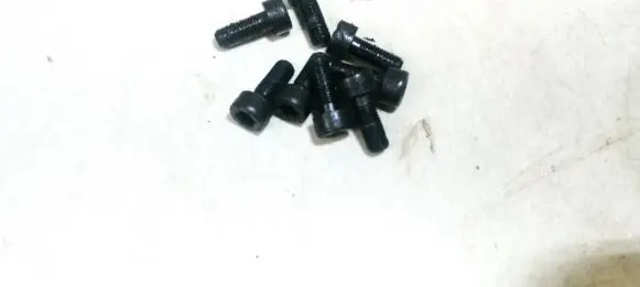 Volvo C30 Nuts/bolts 