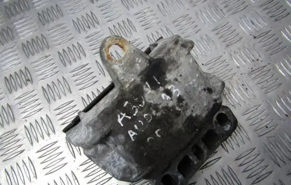 Audi A3 S3 8L Engine mount bracket 1j0199555aj