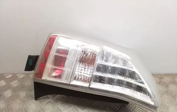 Toyota Prius (XW30) Rear/tail lights 4738