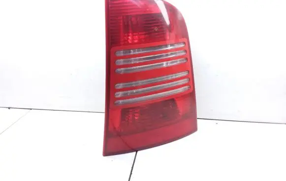 Skoda Octavia Mk1 (1U) Rear/tail lights 1U9945096B 1U9945112B
