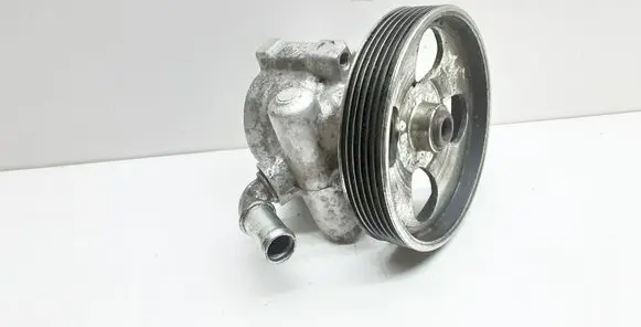 Citroen Berlingo Power steering pump 963700098C