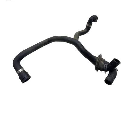 Volkswagen PASSAT B5.5 Engine coolant pipe/hose 8D0819373N 8D0819899