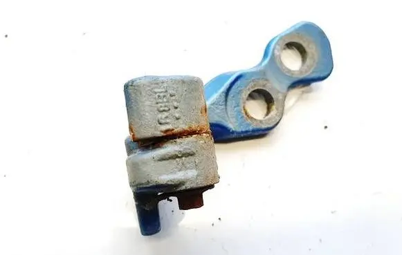 Ford Kuga I Front door upper hinge 3m5122811ah