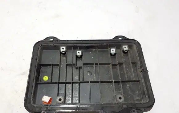 Mercedes-Benz GLE W167 Battery box tray cover/lid A1676191600