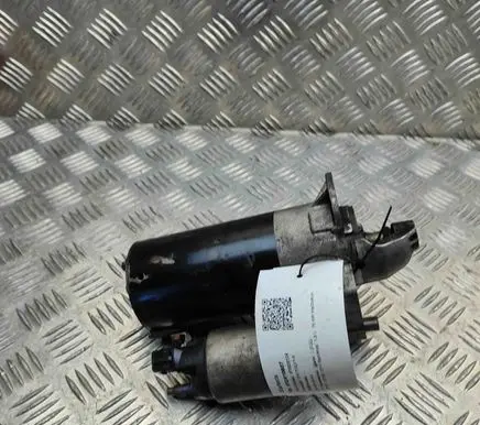 BMW 1 F20 F21 Starter motor 0001138062 7638192