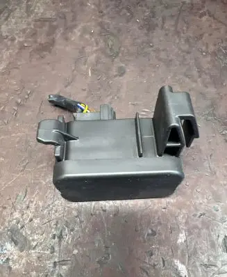 Opel Insignia A Tailgate sensor 3035381A00 22906040