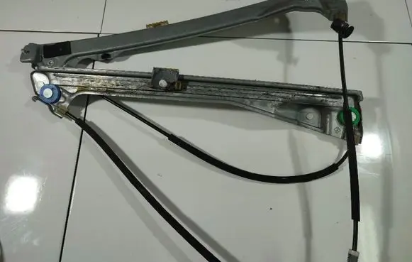 Renault Laguna III Sliding door window regulator with motor 807010002R