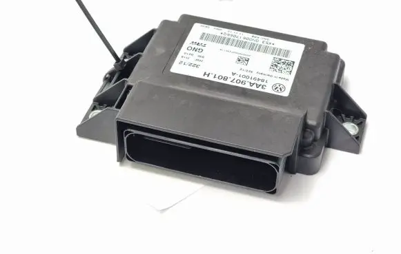 Volkswagen PASSAT CC Brake system control unit/module 