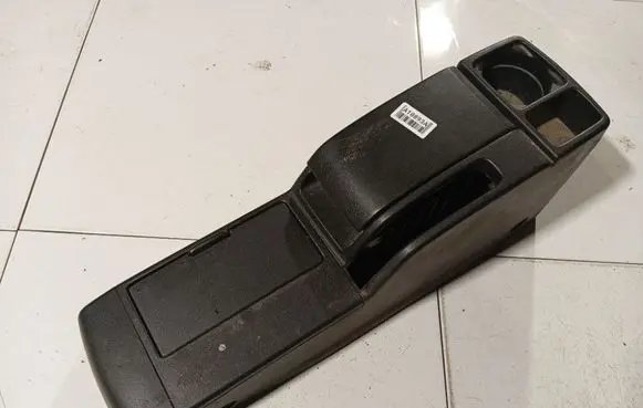 Mazda 5 Center console CC2964436
