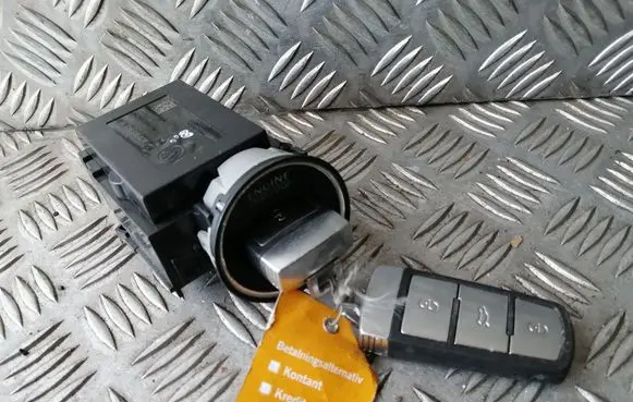 Volkswagen PASSAT B6 Ignition lock 3C0905843R