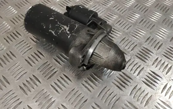 Mercedes-Benz E W210 Starter motor 0001108003