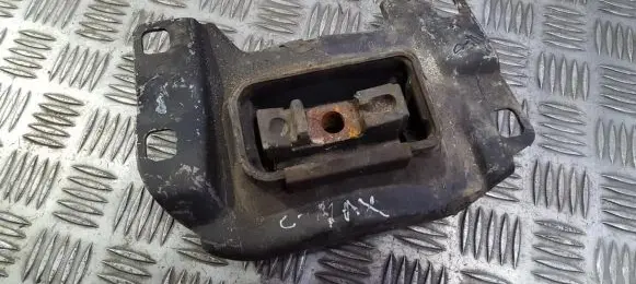 Ford Focus Engine mount bracket 4n517m121fc 4n51-7m121-fc