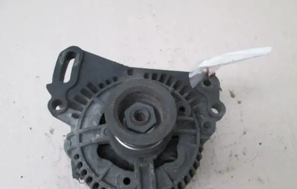 Volkswagen Golf III Generator/alternator