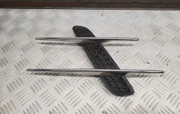 Mercedes-Benz SL R231 Fender grill A2316900179
