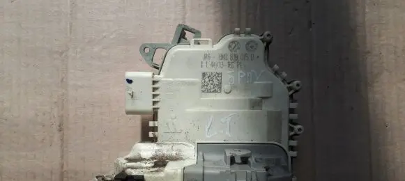 Audi A4 S4 B8 8K LED ballast control module 8K090747213