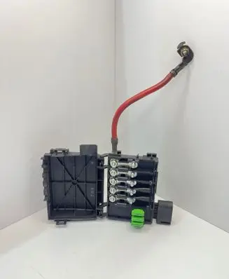 Seat Toledo II (1M) Fuse module 1J0937550