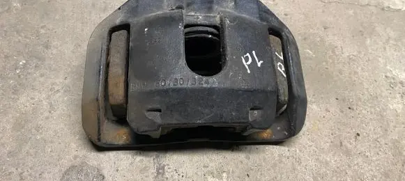 BMW 7 E65 E66 Front brake caliper