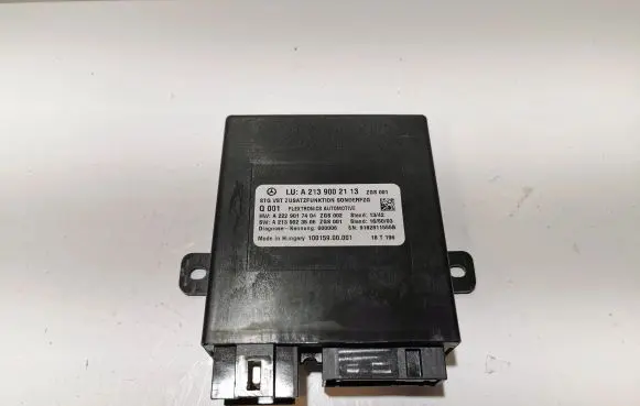 Mercedes-Benz C W205 Other control units/modules A2139002113